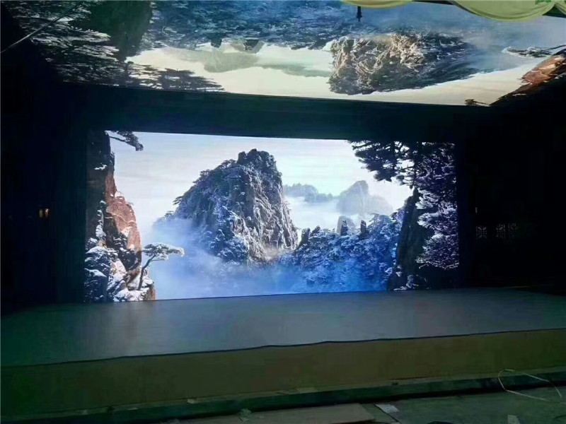 LED顯示屏在電影院的應(yīng)用:革新觀影體驗 | 四川LED顯示屏生產(chǎn)廠家